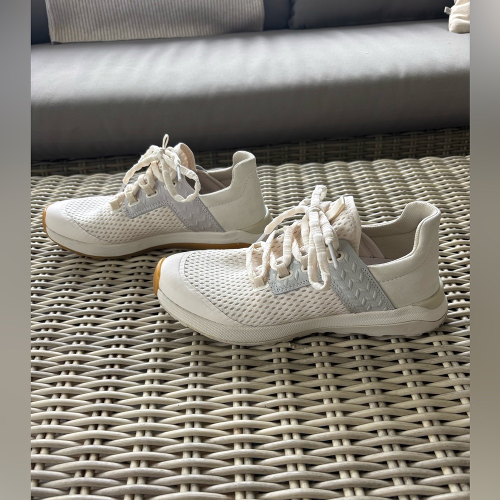 Olukai Wailuku Athletic Sneakers 7 athleisure running outdoors hiking travel - Picture 5 of 11